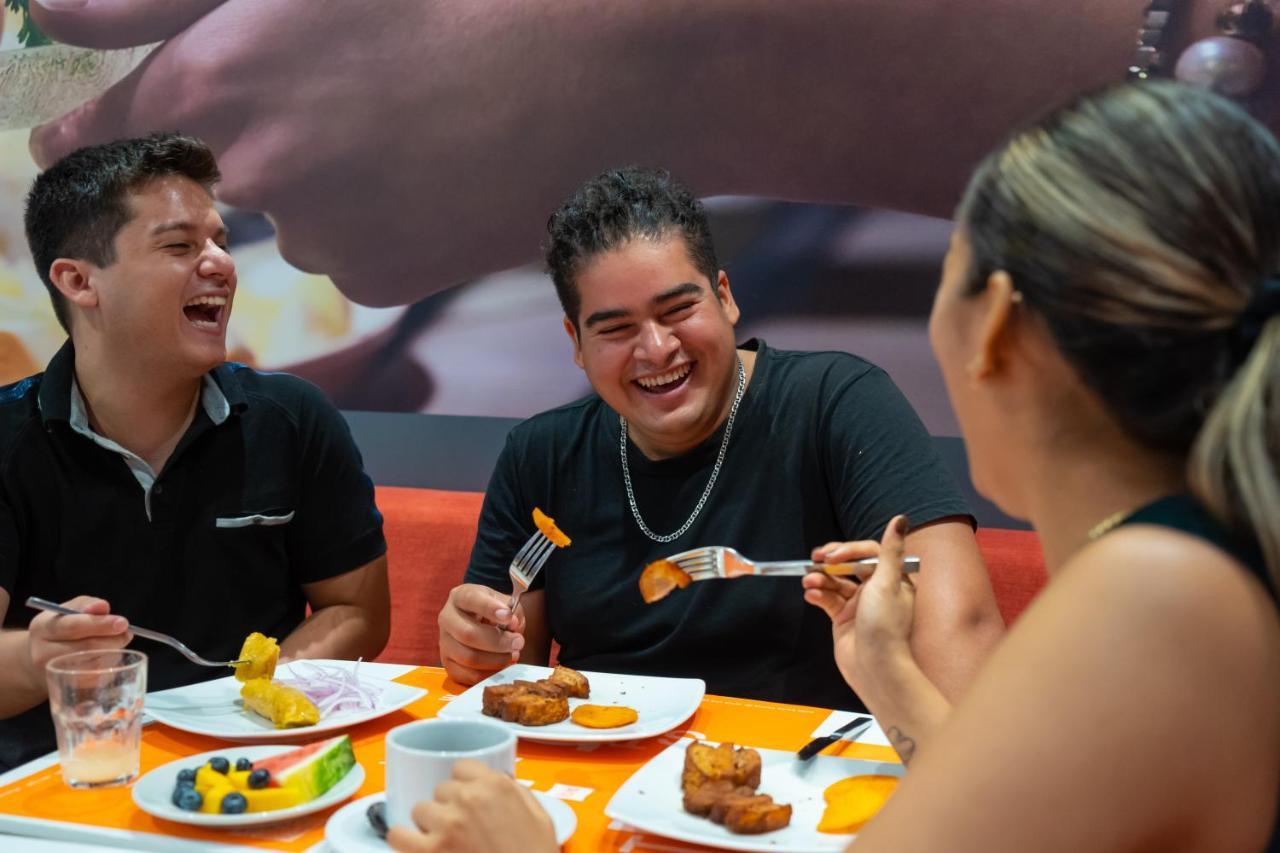 Ibis Trujillo Otel Dış mekan fotoğraf